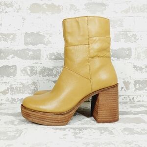 NEW Lucky Brand Omarey Tan Leather Platform Block Heel Ankle Boots B96